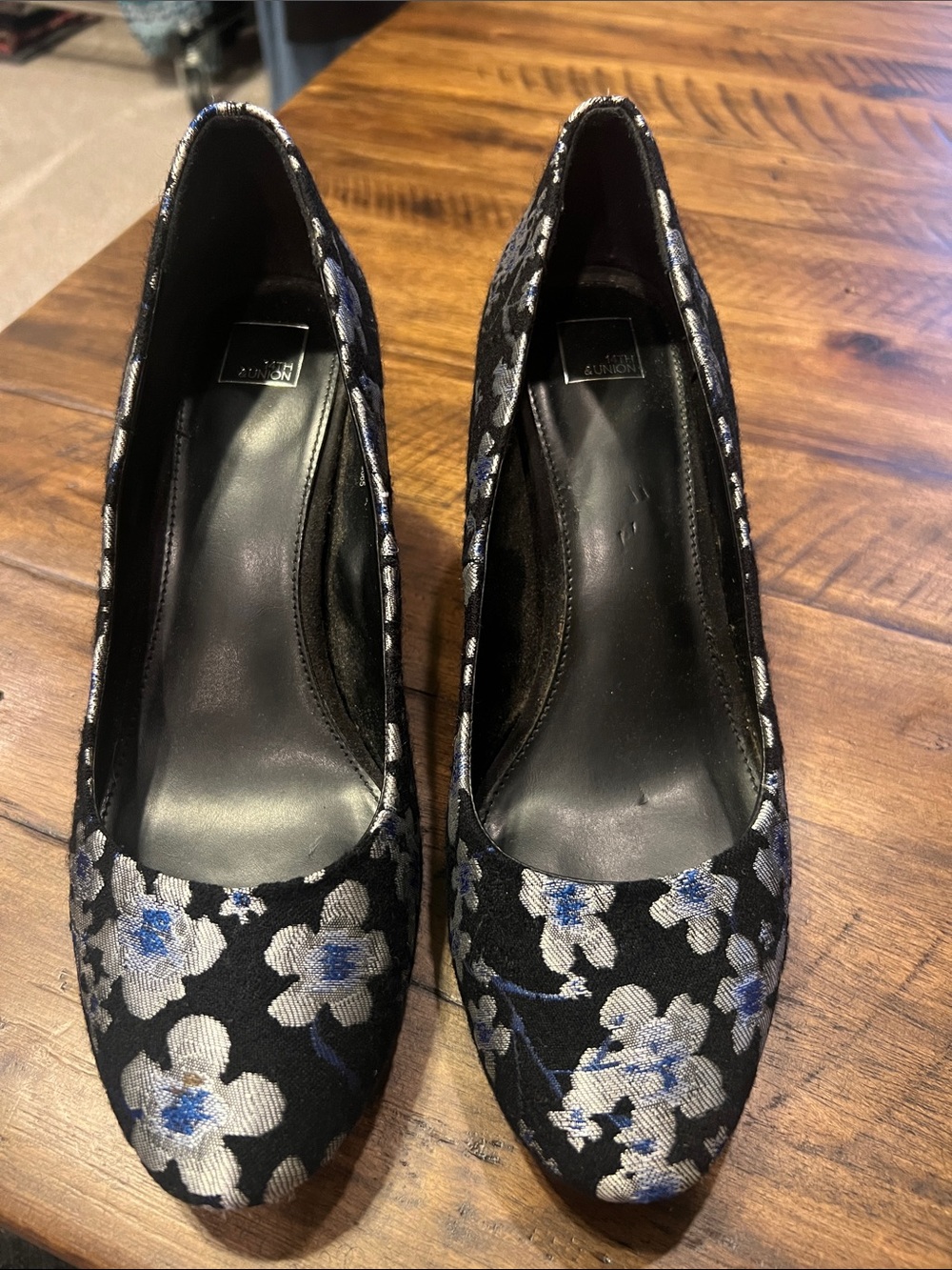 14th & Union black and silver metallic jacquard floral block heels Size 8